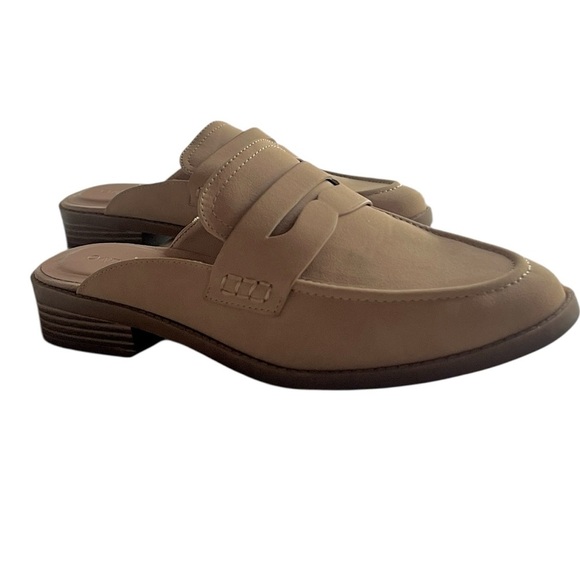 Cynthia Rowley Prescott Light Tan Pointed Mules Size 9 - Picture 3 of 6